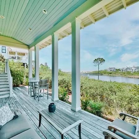 217 Gulf Bridge Lane Villa